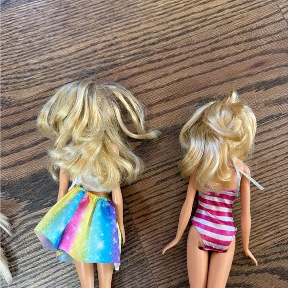 Barbies bundle - Picture 4 of 5